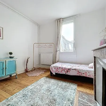 Le Clos Des Bulles Apartment *